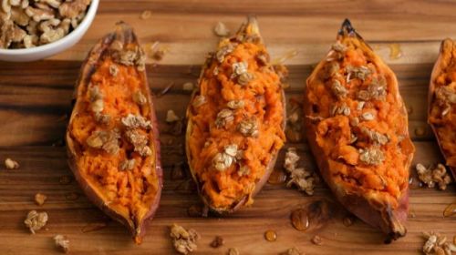 roastedsweetpotatowithbananawalnutcrumbles